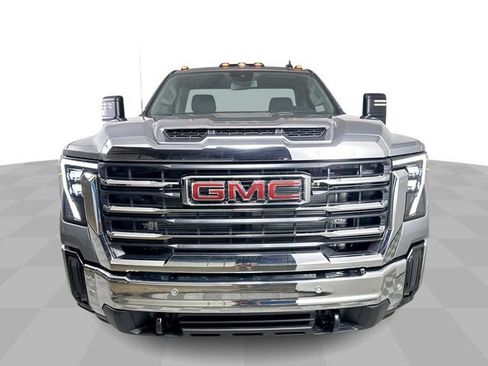New 2026 GMC Sierra 3500 SLE AWD/4WD image 4