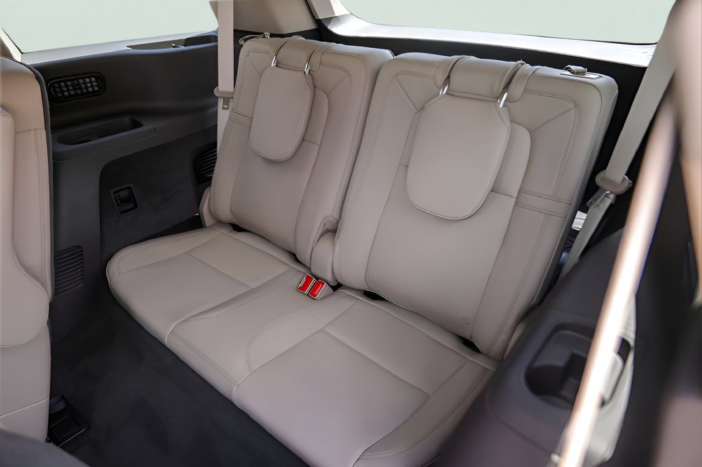 Used 2023 Lincoln Aviator Reserve w/ Equipment Group 201A AWD/4WD image 22
