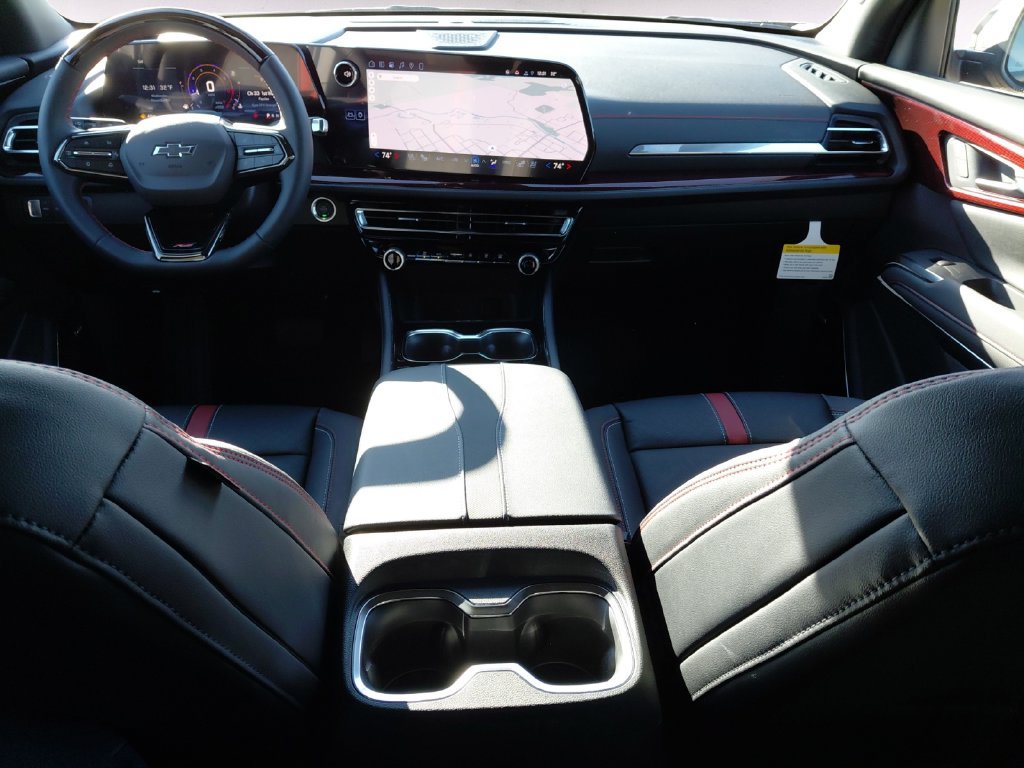 Used 2026 Chevrolet Traverse RS FWD image 10
