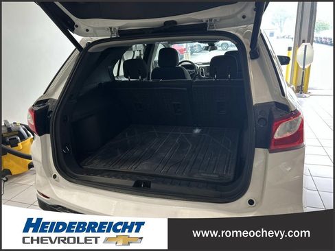 Used 2020 Chevrolet Equinox LT w/ Driver Convenience Package FWD image 15