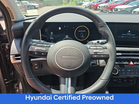 Certified 2025 Hyundai Tucson SEL AWD/4WD image 17