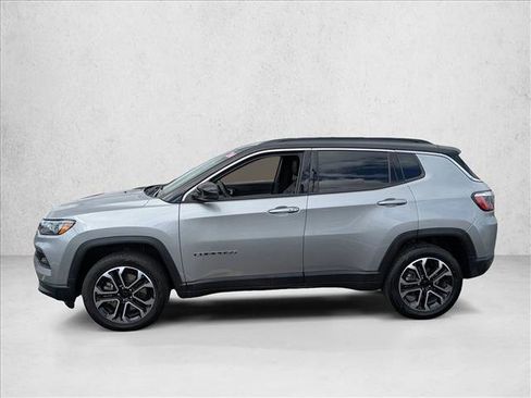 Used 2024 Jeep Compass Limited image 8