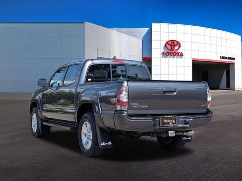 Used 2014 Toyota Tacoma 4x4 Double Cab w/ TRD Sport Package image 12