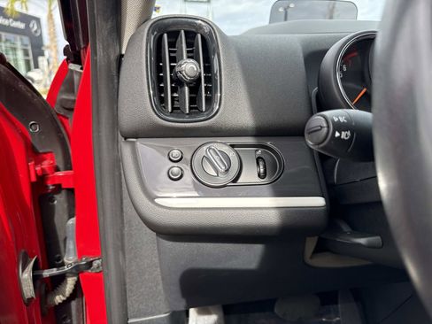 Used 2020 MINI Cooper Countryman S w/ Premium Package image 32