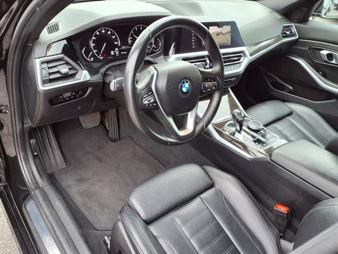 Used 2020 BMW 330i Sedan w/ Convenience Package image 4