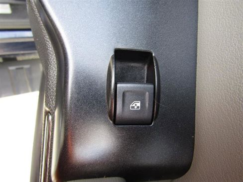 Used 2019 Chevrolet Suburban LT w/ LT Signature Package image 45