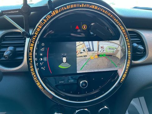 Used 2022 MINI Cooper 2-Door Hardtop image 25