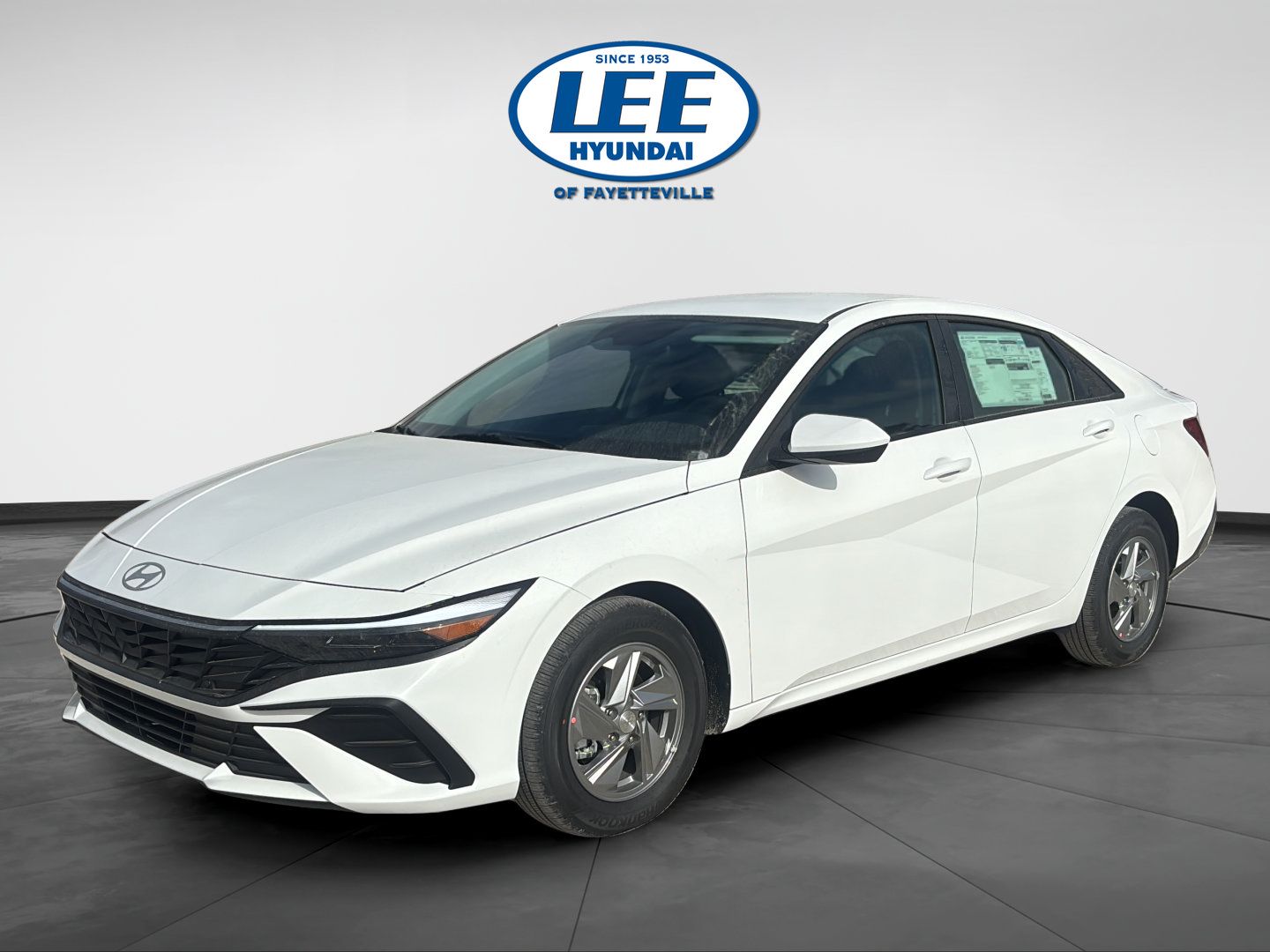 Certified 2026 Hyundai Elantra SE FWD image 8