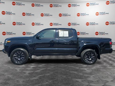 Used 2022 Toyota Tacoma Limited w/ Nightshade Package image 4