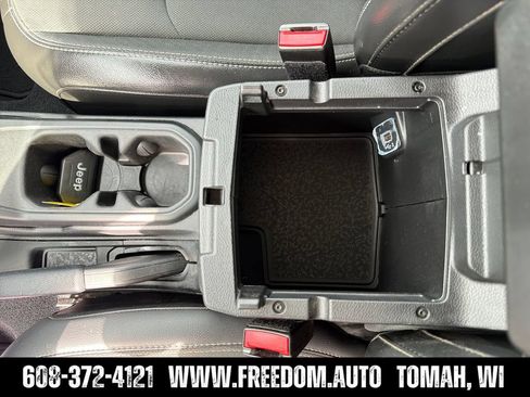 Used 2023 Jeep Gladiator Sport AWD/4WD image 24