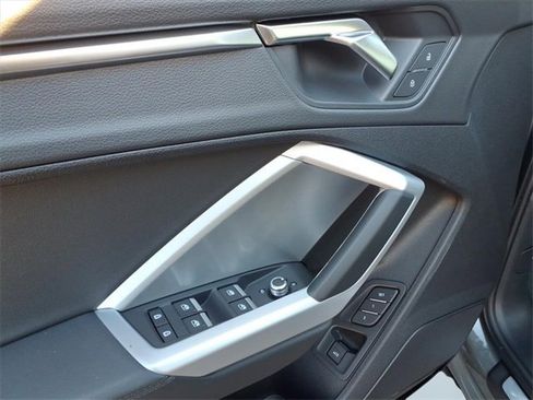 New 2025 Audi Q3 2.0T Premium image 8