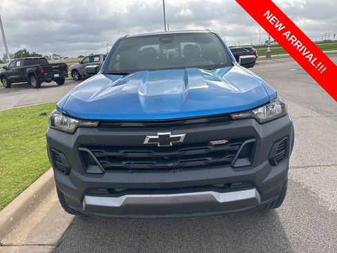 Used 2024 Chevrolet Colorado Trail Boss w/ Technology Package image 2