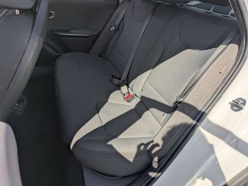 Used 2025 Kia K4 LXS image 26