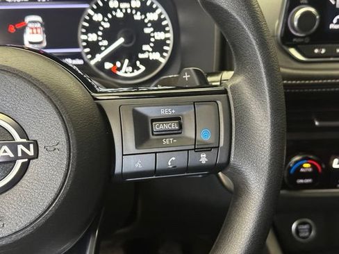 Used 2023 Nissan Rogue SV FWD image 24
