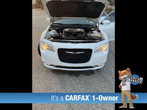 Used 2021 Chrysler 300 Touring L RWD image 20