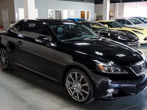 Used 2013 Lexus IS 350C w/ Luxury Pkg RWD image 4