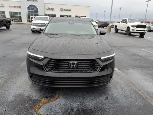 Used 2025 Honda Accord LX image 2