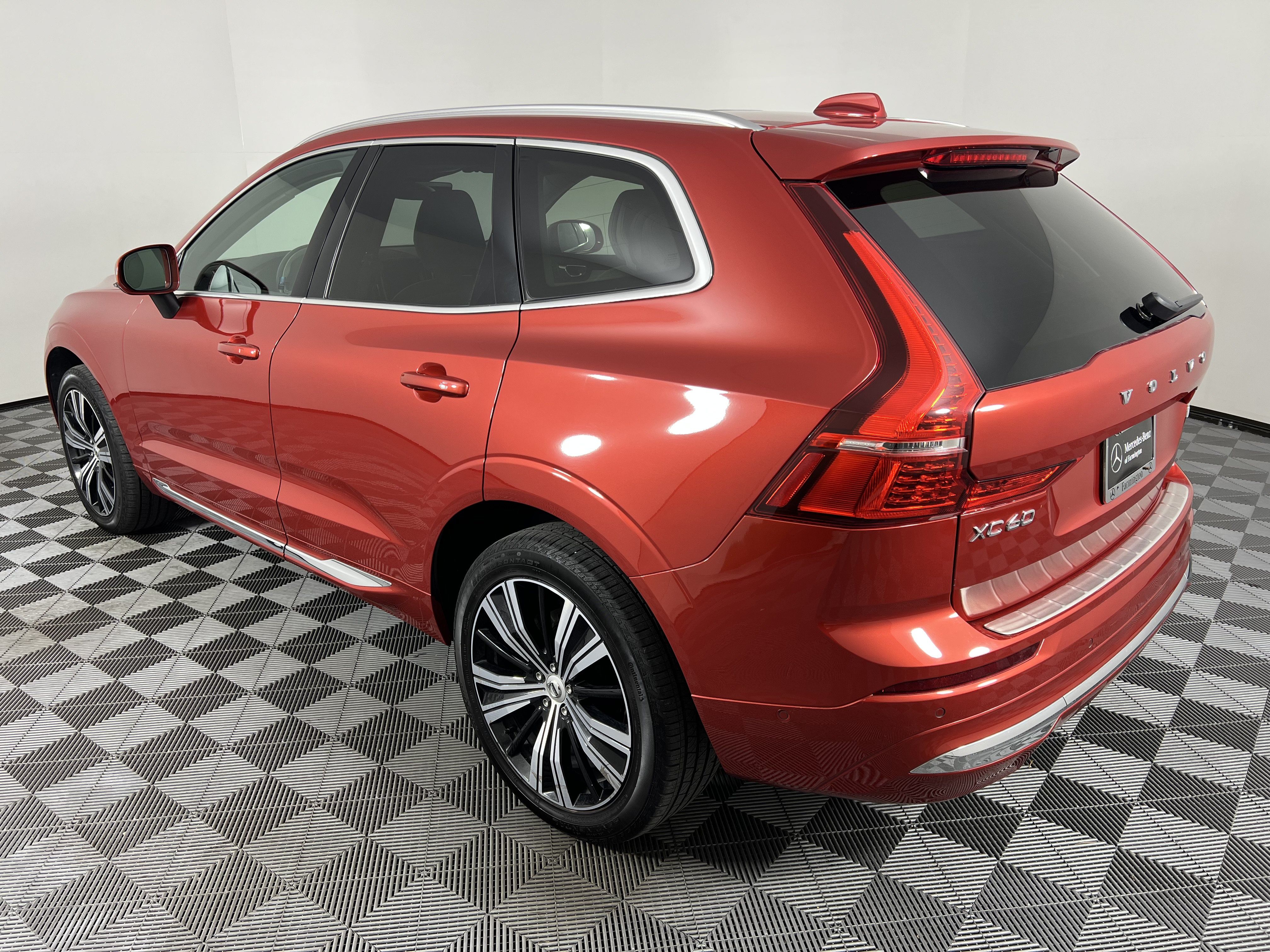 Used 2022 Volvo XC60 B5 Inscription w/ Advanced Package AWD/4WD image 10