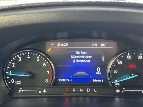 Used 2022 Ford Explorer XLT image 29