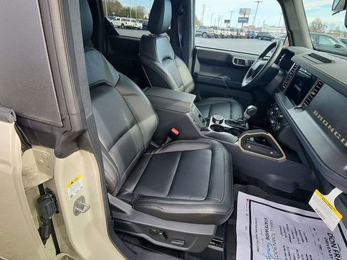 New 2025 Ford Bronco Badlands image 29
