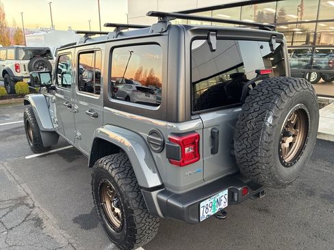 Used 2021 Jeep Wrangler Unlimited Sahara w/ Cold Weather Group image 6