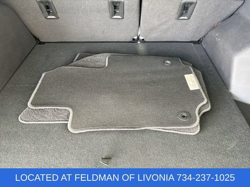 Used 2024 Chevrolet Equinox RS FWD image 34