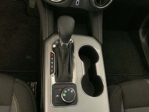 Used 2025 Chevrolet Blazer LT image 23