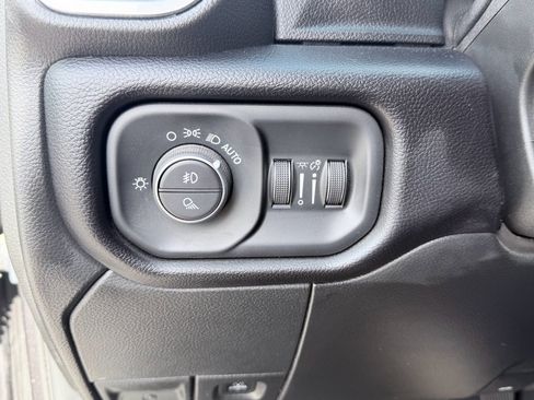 Used 2024 RAM 2500 Laramie image 12