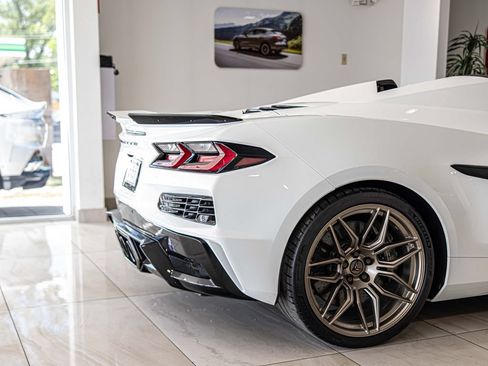 Used 2024 Chevrolet Corvette Z06 w/ Stealth Interior Trim Package RWD image 13