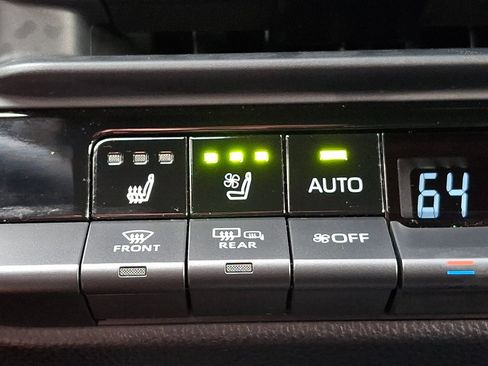 Certified 2026 Toyota Crown AWD/4WD image 23