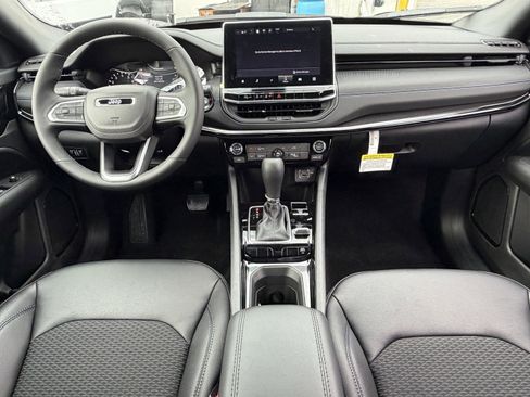 New 2026 Jeep Compass Latitude image 27