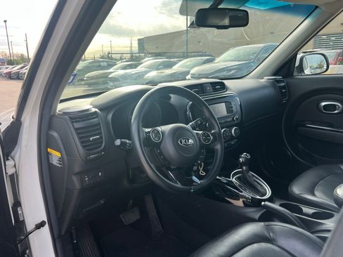 Used 2016 Kia Soul ! image 19