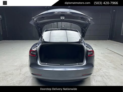 Used 2023 Tesla Model 3 Standard Range image 39