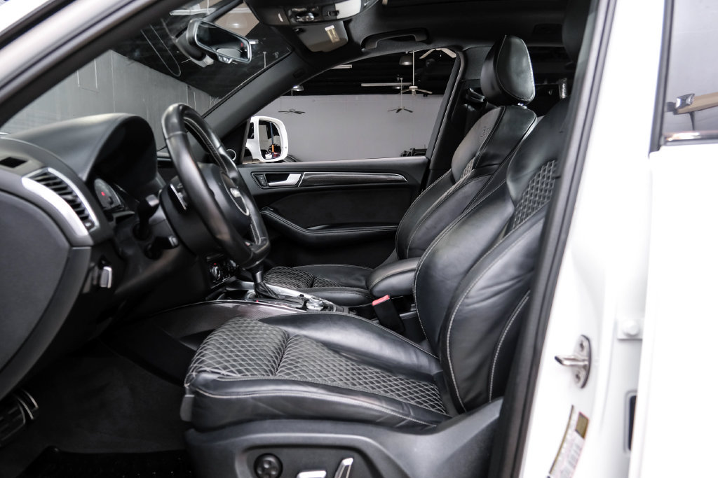 Used 2016 Audi SQ5 Premium Plus w/ Technology Package AWD/4WD image 4