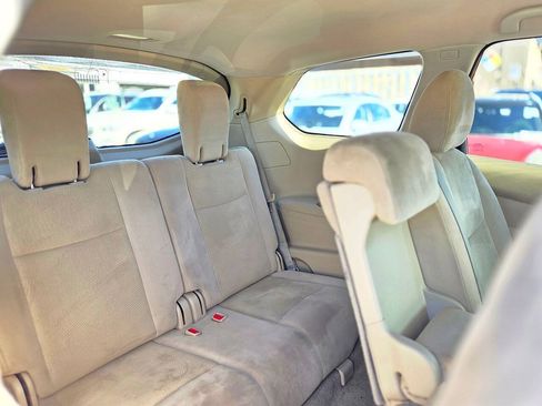 Used 2015 Nissan Pathfinder SV w/ Trailer Tow Package FWD image 37