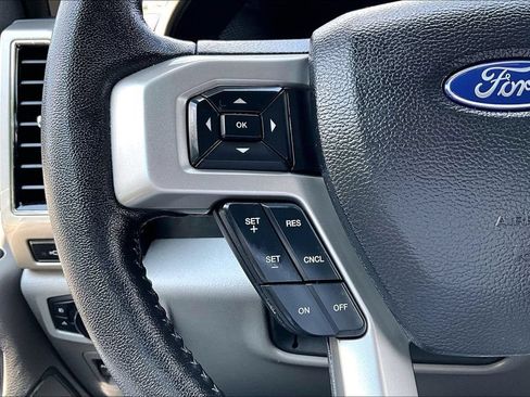 Used 2020 Ford F150 Lariat w/ Equipment Group 502A Luxury AWD/4WD image 12