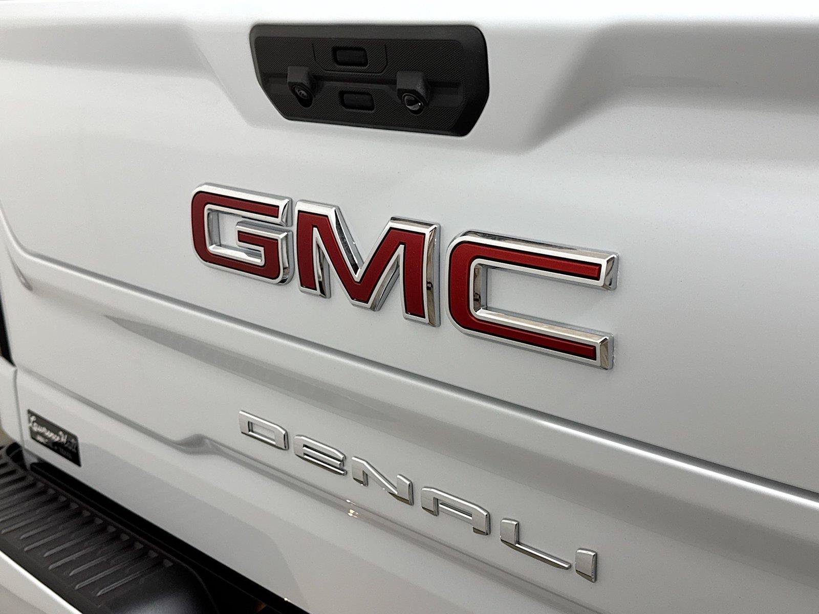 Used 2026 GMC Sierra 1500 Denali w/ Technology Package AWD/4WD image 18