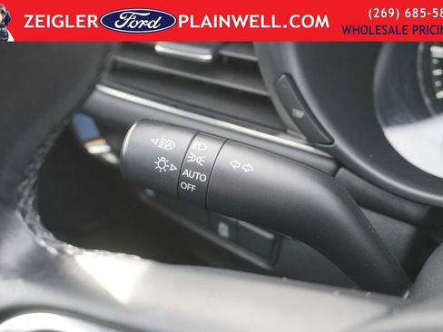 Used 2021 MAZDA MAZDA3 s image 25