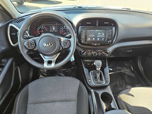 Used 2020 Kia Soul S FWD image 17