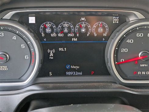 Used 2019 Chevrolet Silverado 1500 High Country w/ Technology Package image 28