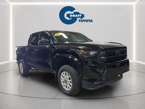 Used 2024 Toyota Tacoma SR AWD/4WD image 11