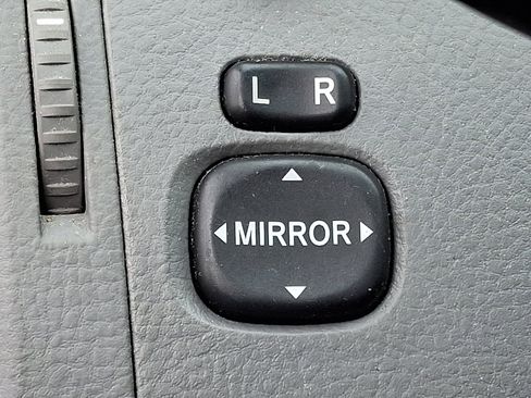 Used 2006 Toyota Avalon XL image 22