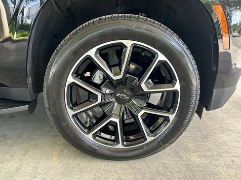 Used 2026 Chevrolet Suburban RST w/ Comfort Package RWD image 26