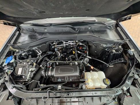 Certified 2022 Ford Explorer XLT w/ Equipment Group 202A image 24