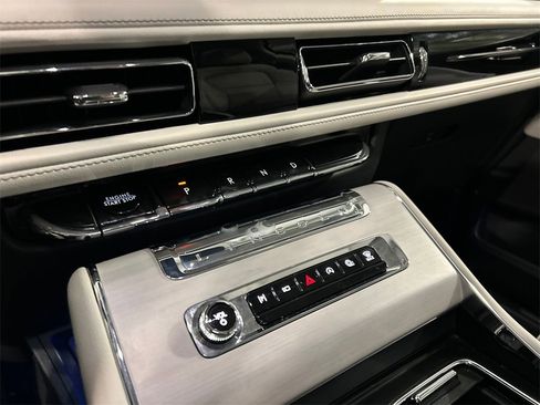 Used 2026 Lincoln Aviator Reserve w/ Illumination Package image 17