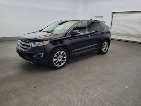 Used 2018 Ford Edge Titanium w/ Equipment Group 302A AWD/4WD image 2