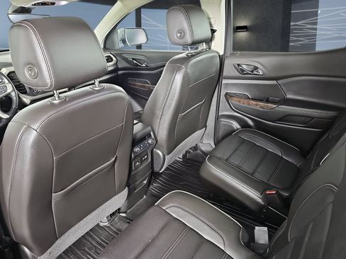 Used 2020 GMC Acadia Denali w/ Trailering Package FWD image 17