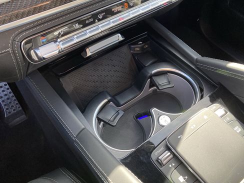 Used 2024 Mercedes-Benz GLS 63 AMG 4MATIC image 37