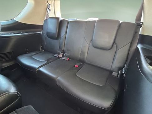 Used 2017 INFINITI QX80 4WD w/ Deluxe Technology Package image 33