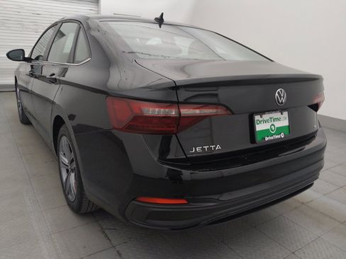 Used 2024 Volkswagen Jetta SE FWD image 5